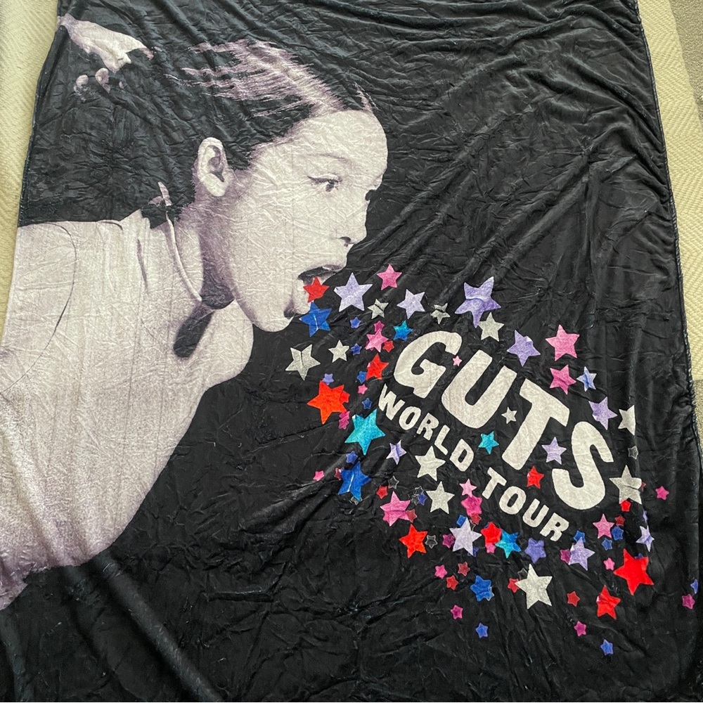 Guts blanket
